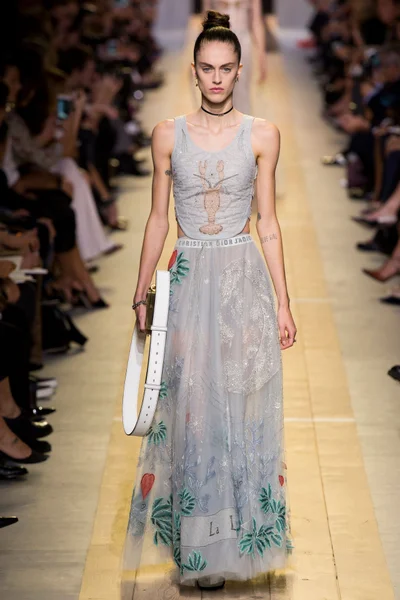 Look 61